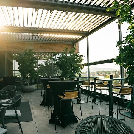 LOOM Hotel&Skybar Eislingen Exteriör bild